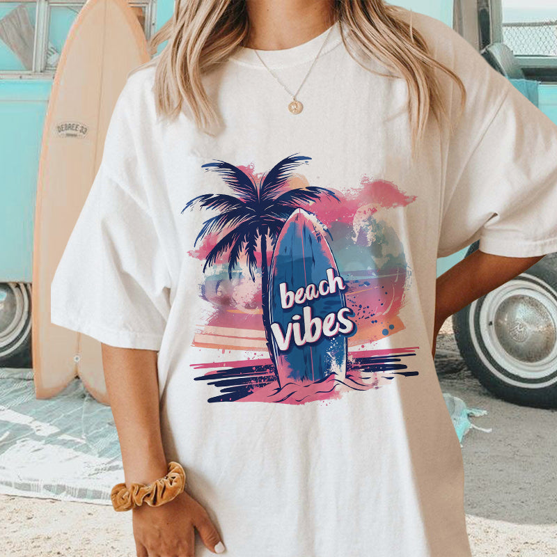 Women's Beach Vibes Surf Lovers Print Short Sleeve Tee